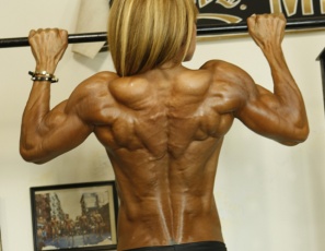 If you like women vascular and ripped, you'll love looking at professional female bodybuilder Karina as she poses and works out in the gym in black panties. Every muscle is super-defined, from her biceps to her pecs to her abs to her legs, glutes and calves. There's...